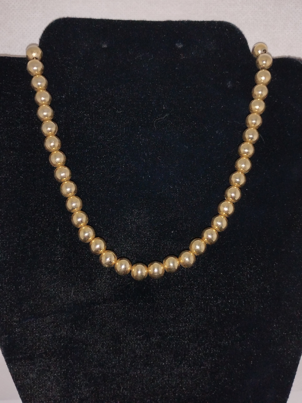 Classic Gold Bead Necklace - Elegant Women's Jewelry